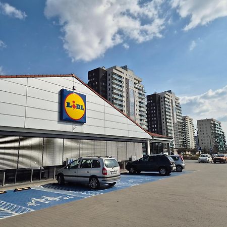 Apartament Wsrod 1000Cy Swiatel - Z Parkingiem W Hali Garazowej- Duzy Balkon Z Lezakami - Piekny Widok Noca Na Panorame Tysiaclecia Katowice Exteriör bild