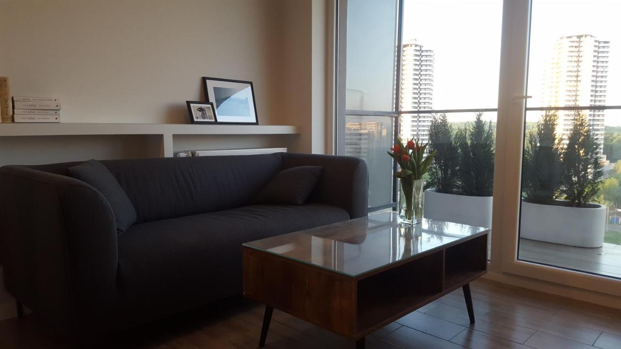 Apartament Wsrod 1000Cy Swiatel - Z Parkingiem W Hali Garazowej- Duzy Balkon Z Lezakami - Piekny Widok Noca Na Panorame Tysiaclecia Katowice Exteriör bild