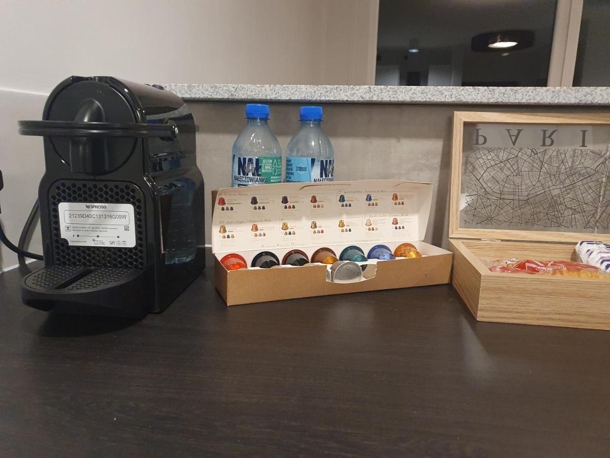Apartament Wsrod 1000Cy Swiatel - Z Parkingiem W Hali Garazowej- Duzy Balkon Z Lezakami - Piekny Widok Noca Na Panorame Tysiaclecia Katowice Exteriör bild