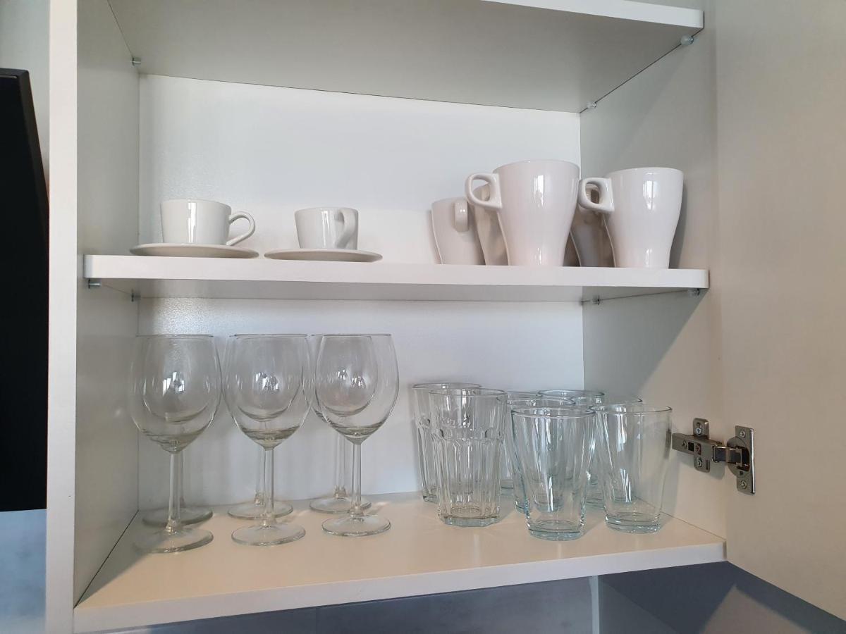 Apartament Wsrod 1000Cy Swiatel - Z Parkingiem W Hali Garazowej- Duzy Balkon Z Lezakami - Piekny Widok Noca Na Panorame Tysiaclecia Katowice Exteriör bild